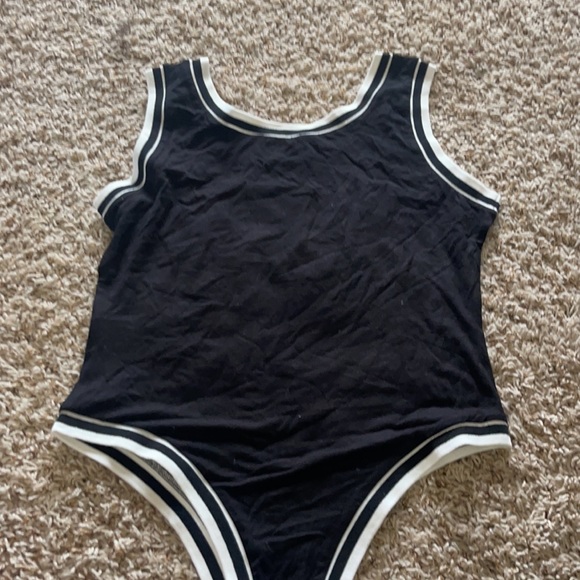 23 body suit - Picture 2 of 2